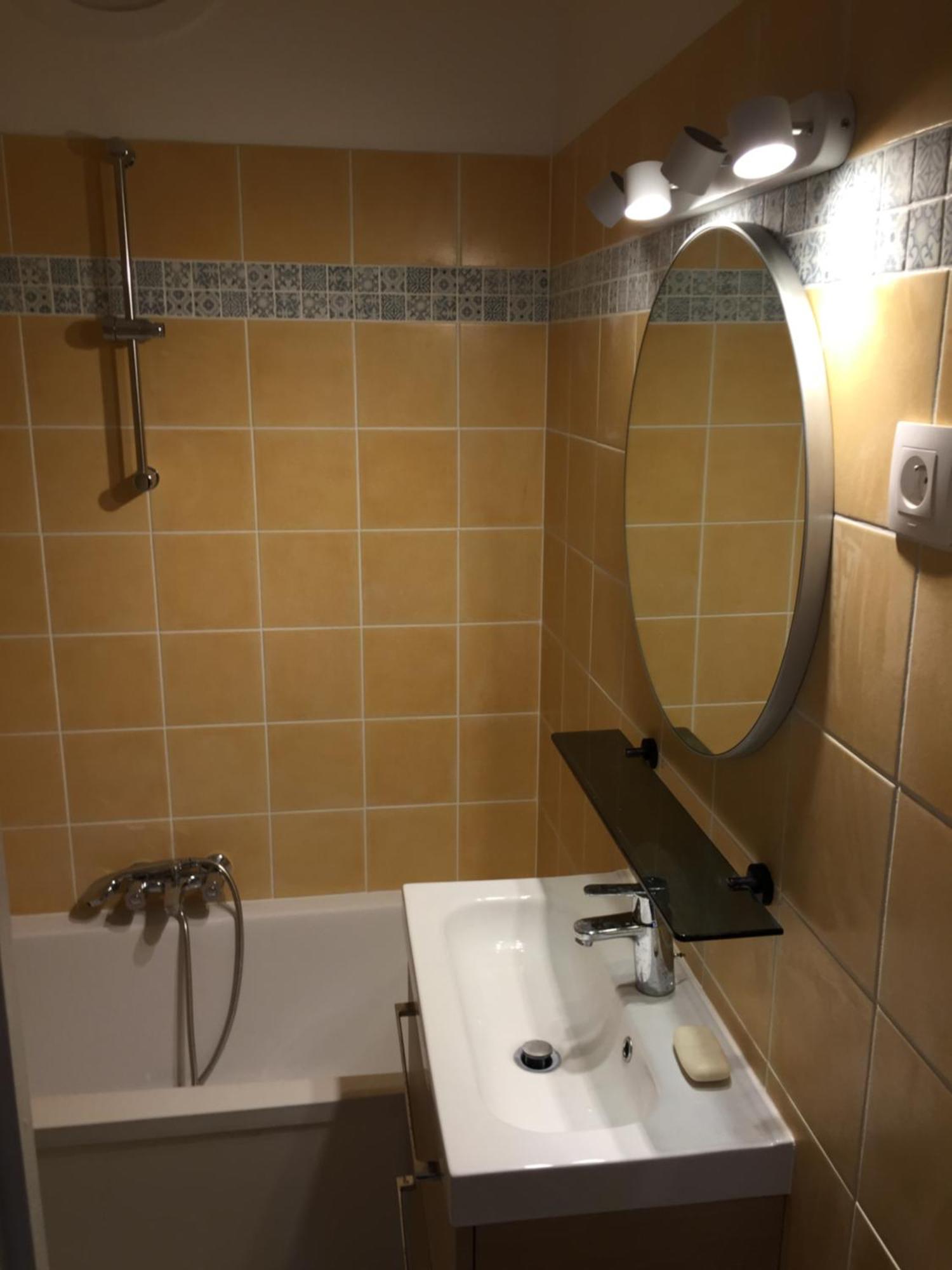 Proche Du Chateau De Versaillles Une Chambre Avec Jardin ベルサイユ エクステリア 写真
